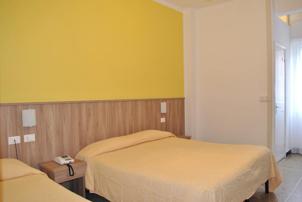 Hotel Bristol Laigueglia Bilik gambar