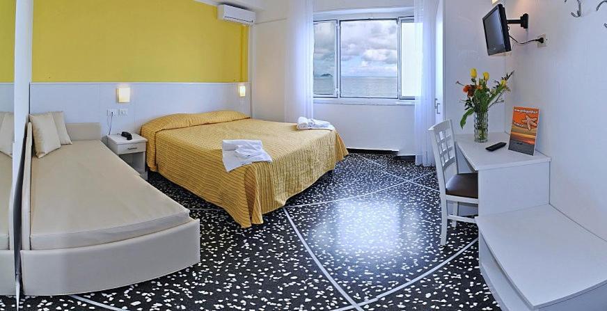 Hotel Bristol Laigueglia Luaran gambar